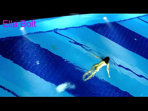 ❤️ Saya tidak bisa berhenti menonton, pirang muda tertangkap basah berenang di kolam resor ELLA BOLT ❤❌ Rusia porno di id.pornoincest.ru ️❤